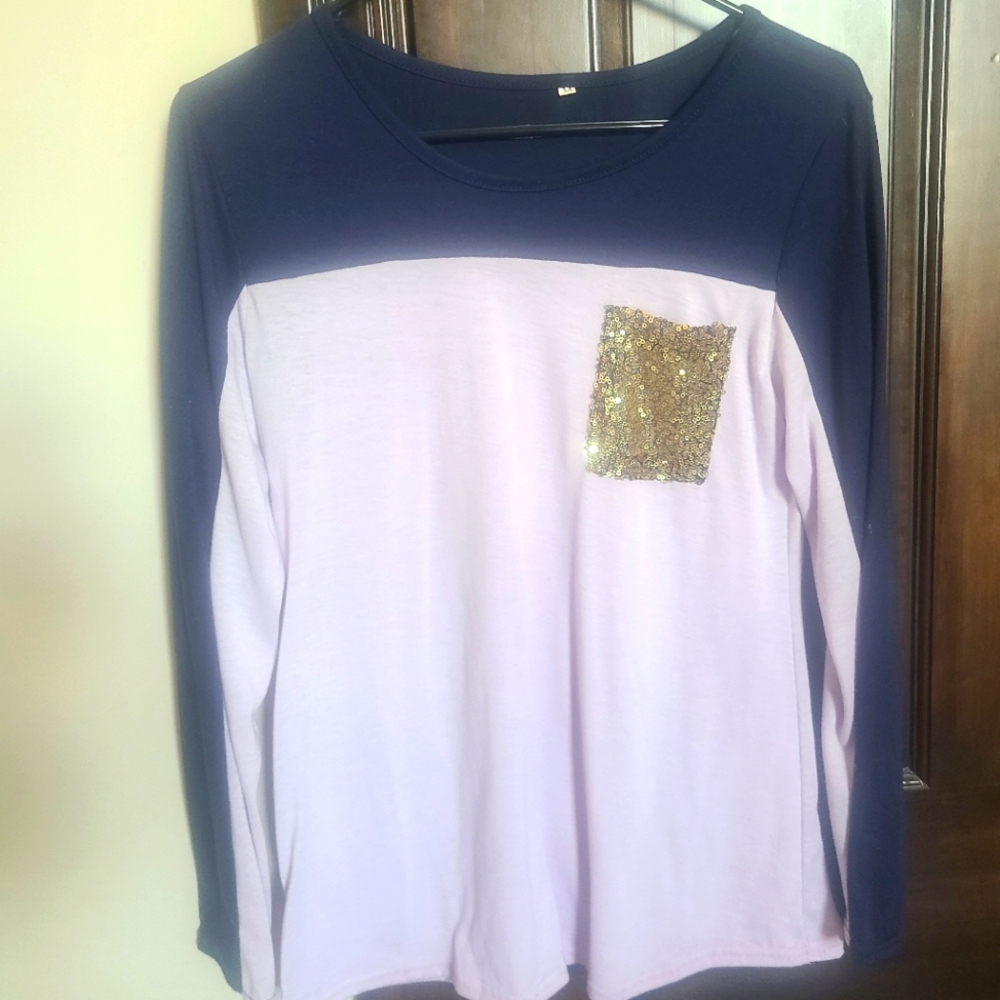 Two tone shirt with sparkle pocket